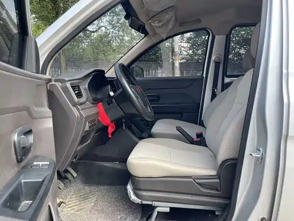 Wuling Hongguang V 2023