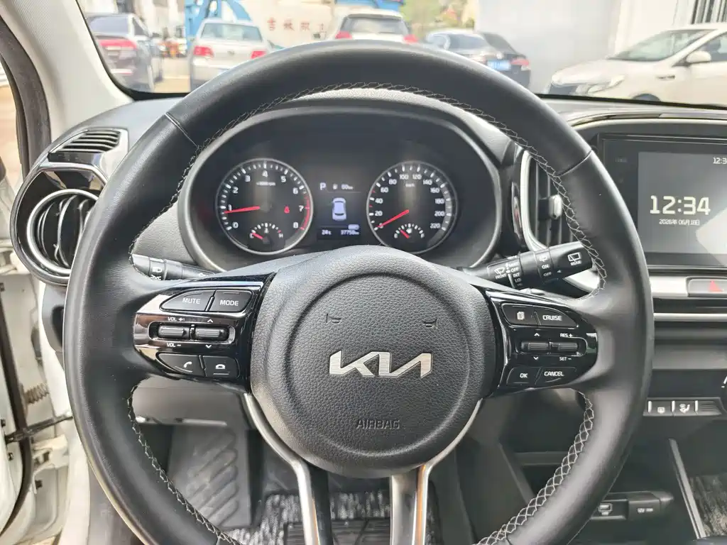 Kia KX1 2022 — фото 10