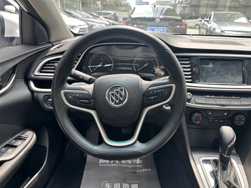 Buick Excelle 2022 — фото 10