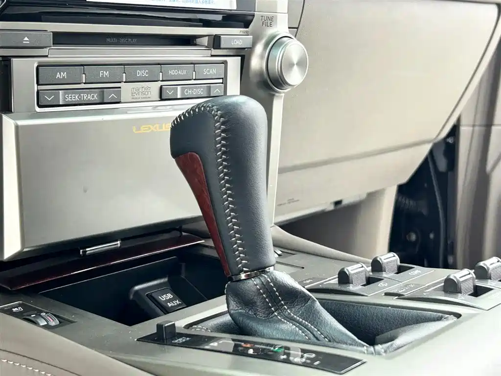 Lexus GX 2013 — фото 10