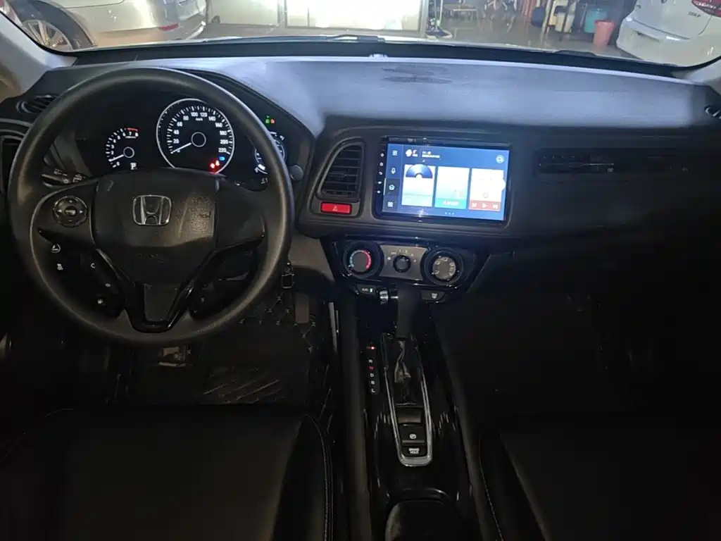 Honda Vezel 2018 — фото 10