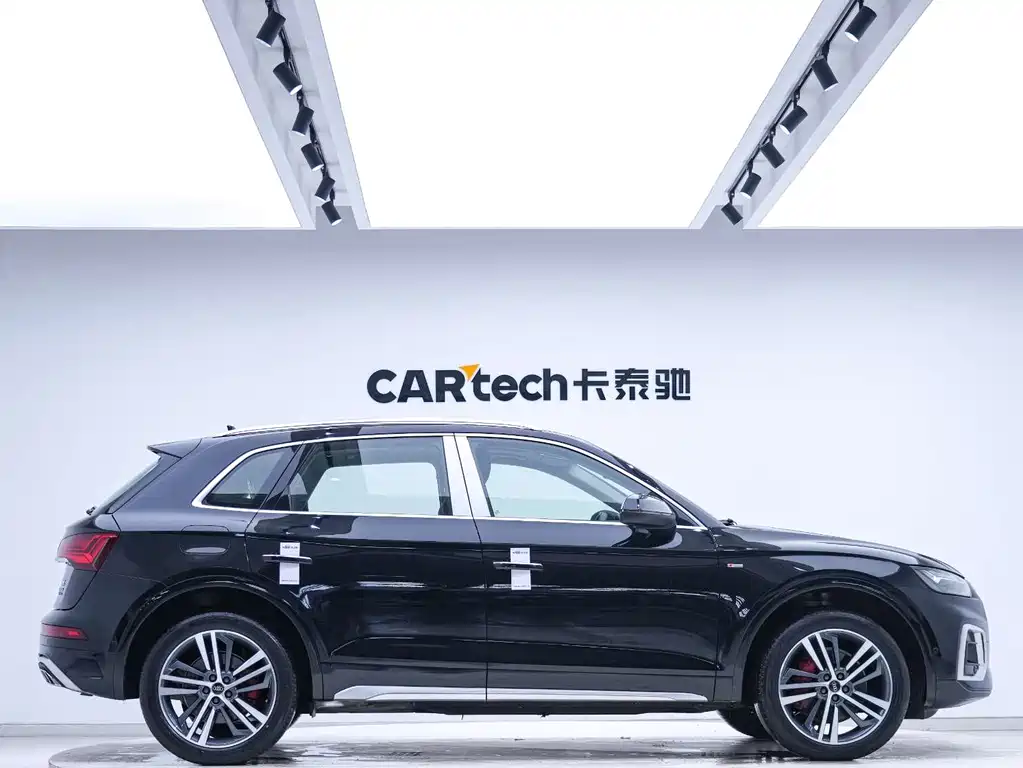 Audi Q5L 2022 — фото 4
