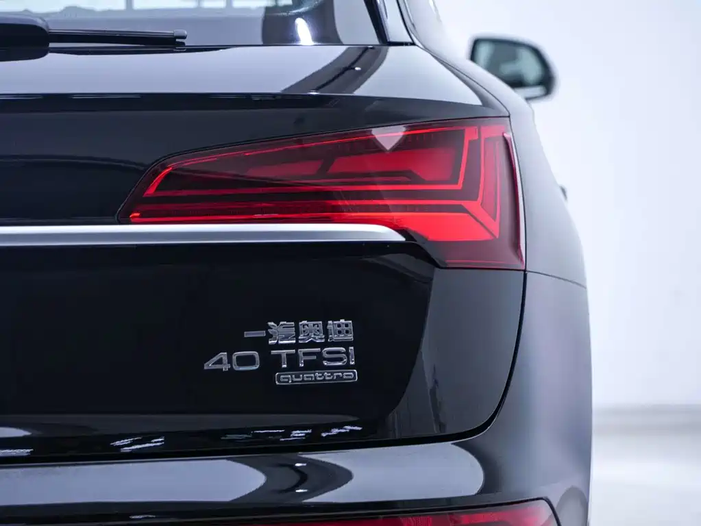 Audi Q5L 2022 — фото 19