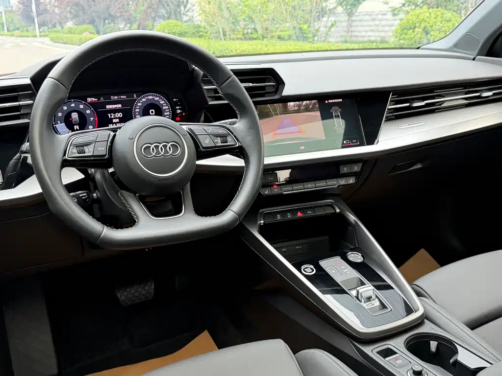 Audi A3 2022 — фото 10