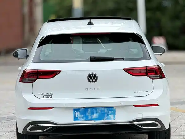Volkswagen Golf 2021