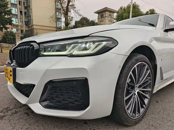 BMW 5 Series 2023