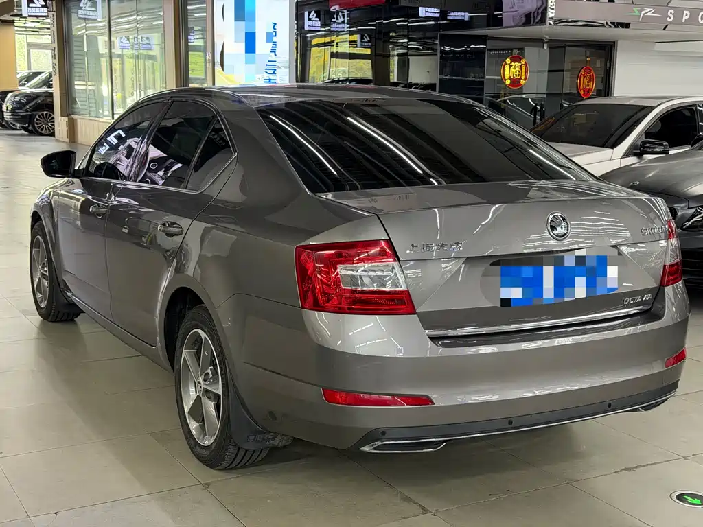 Skoda Octavia 2016 — фото 4