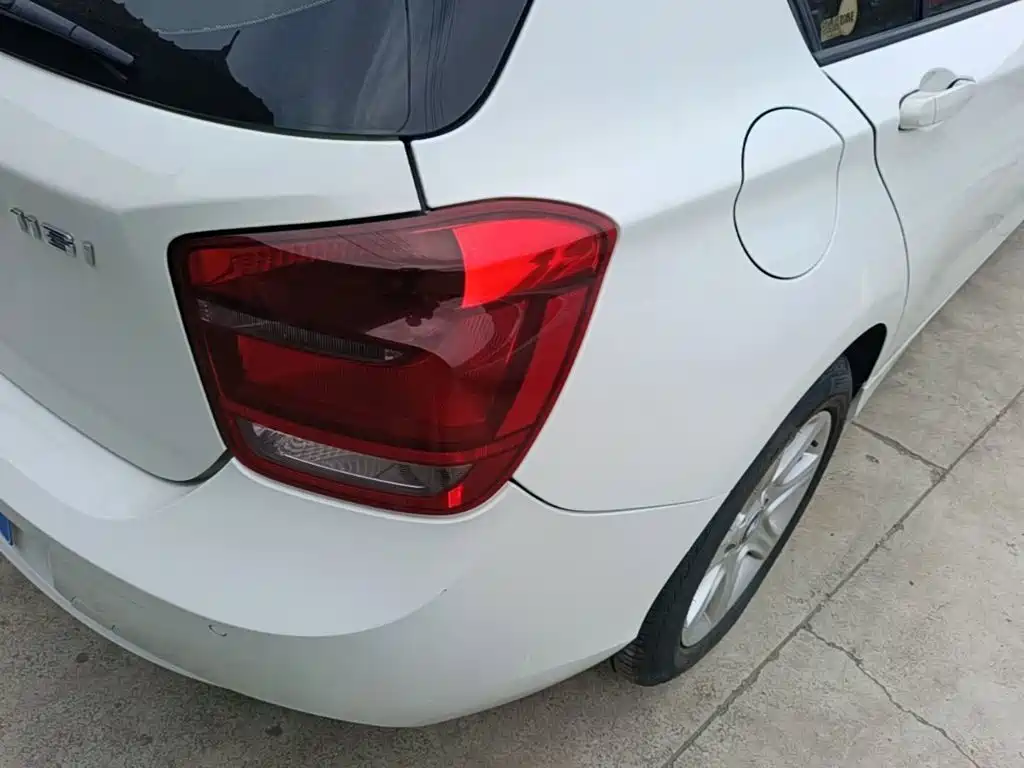 BMW 1 Series 2013 — фото 24