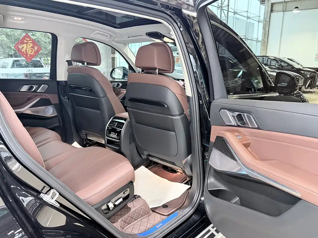 BMW X7 2020 — фото 21