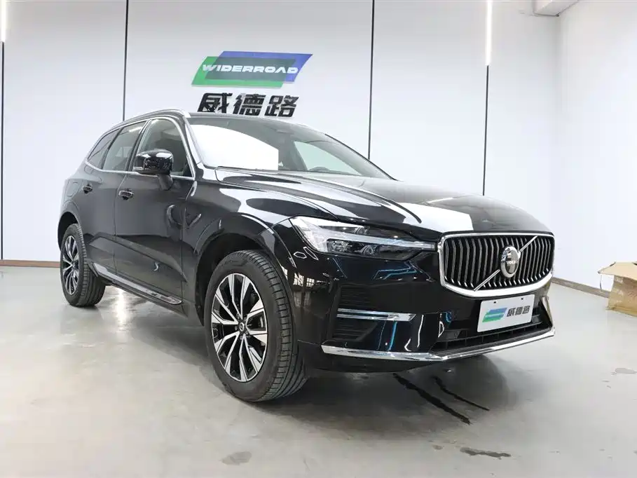 Volvo XC60 2024 — фото 2