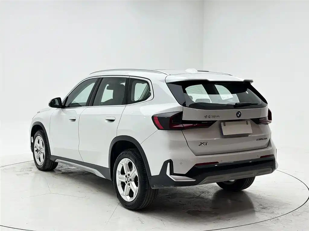 BMW X1 2024 — фото 4