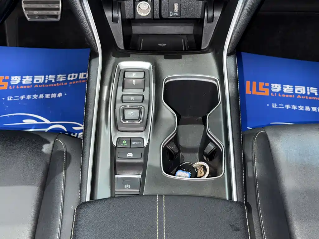 Honda Accord 2022 — фото 19
