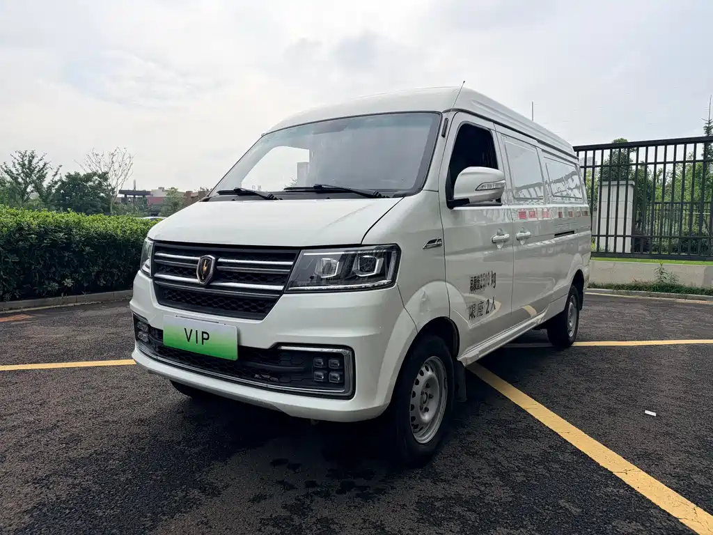 Jinbei Hiace EV 2022 — фото 1