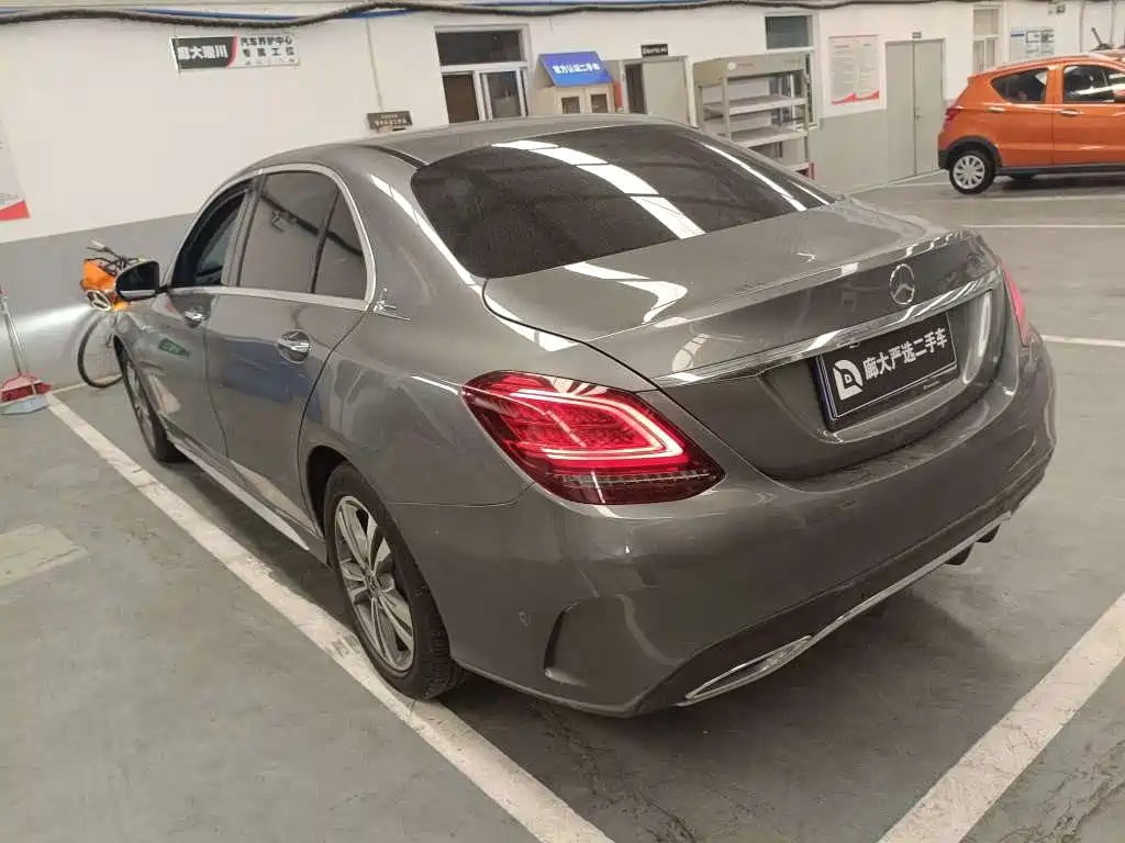 Mercedes-Benz C-Class 2020
