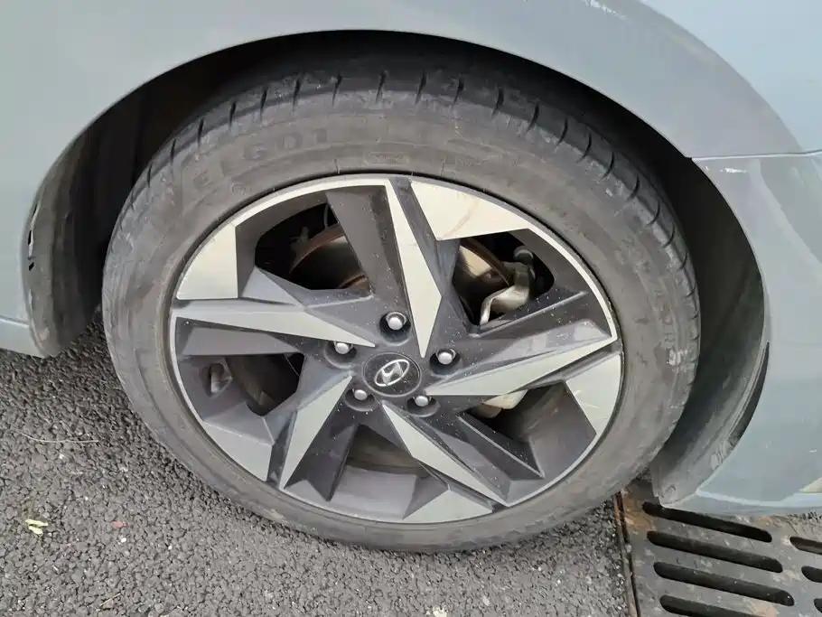 Hyundai Elantra 2021