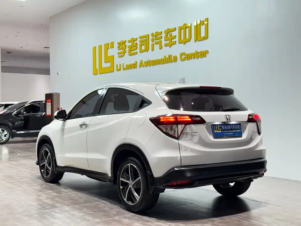 Honda Vezel 2020 — фото 3
