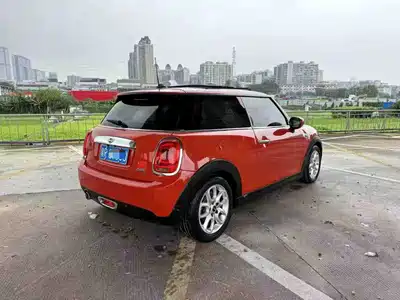 MINI MINI 2018