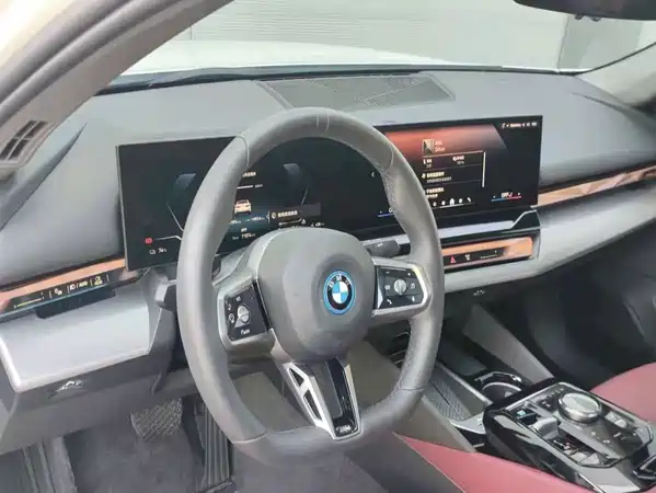 BMW i5 2026