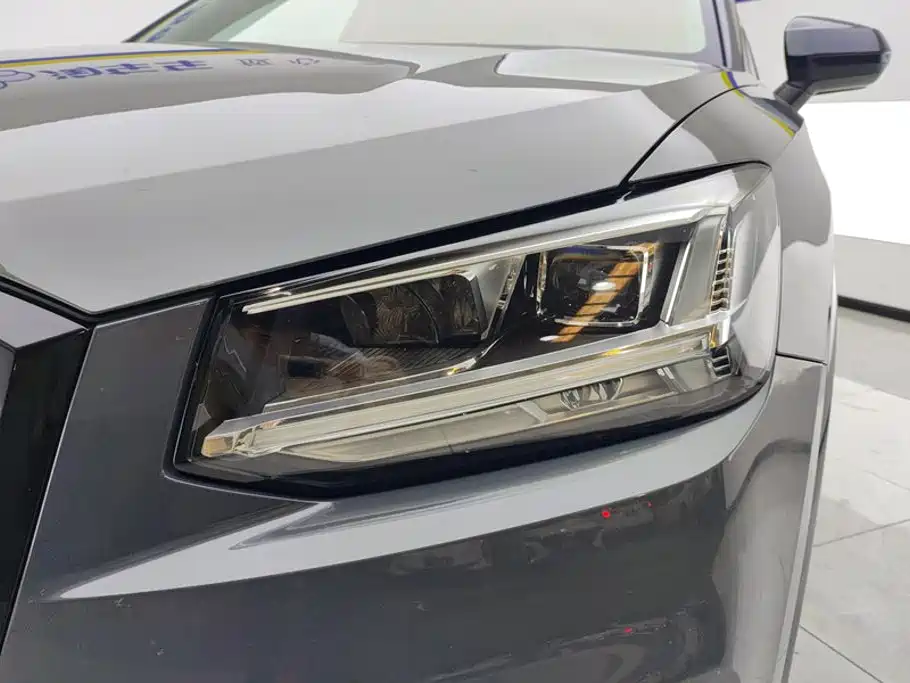 Audi Q2L 2020