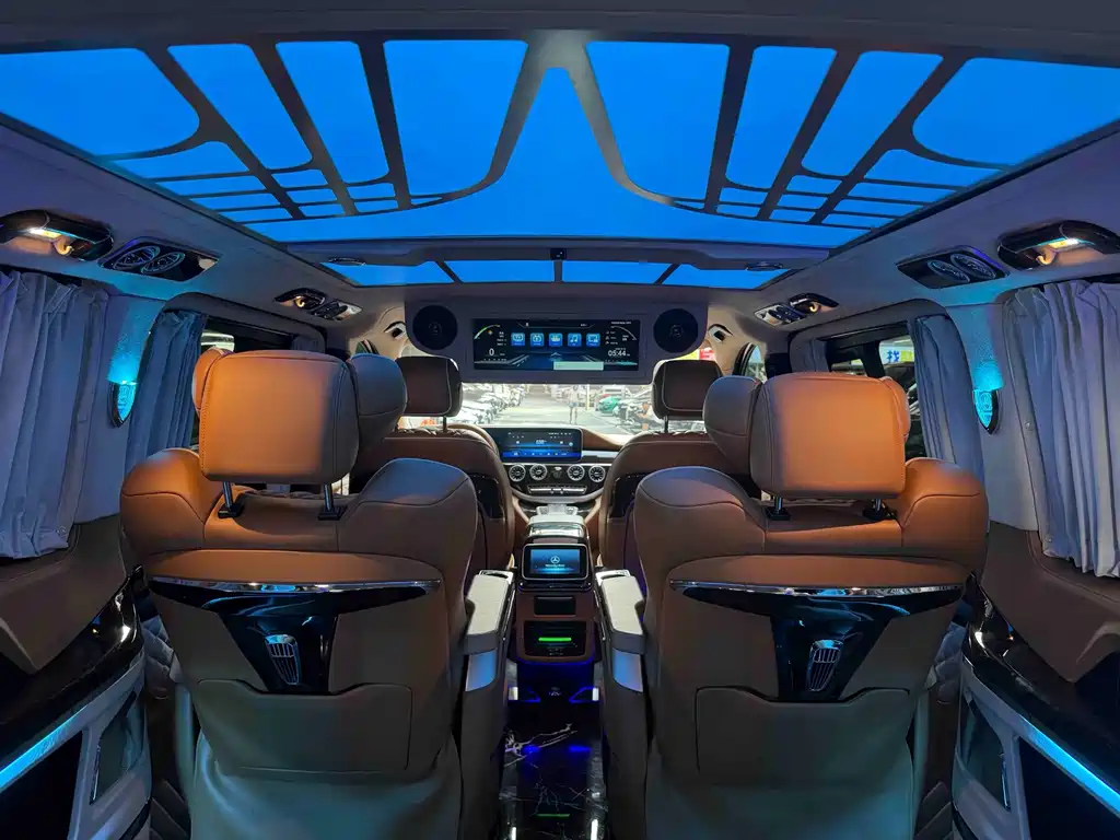 Mercedes-Benz Vito 2022 — фото 22