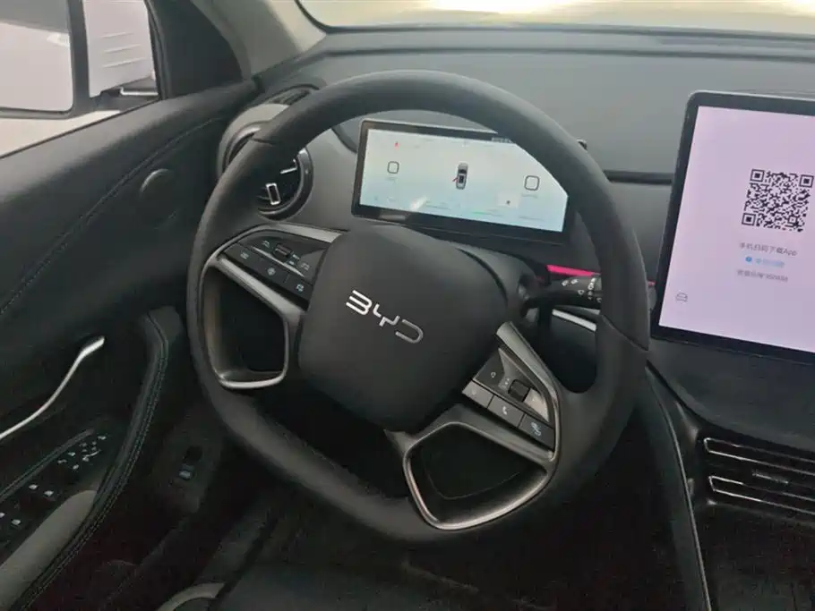 BYD Seal 05 DM-i 2025 — фото 15