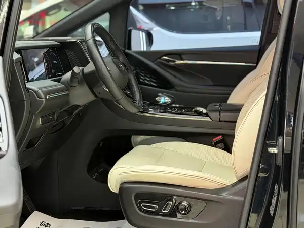 GAC Trumpchi M8 2023