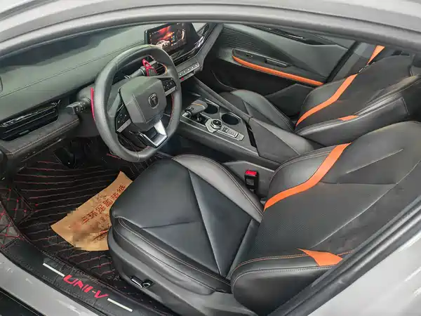 Changan UNI-V 2022
