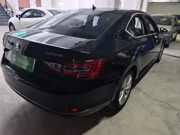 Skoda Superb 2016