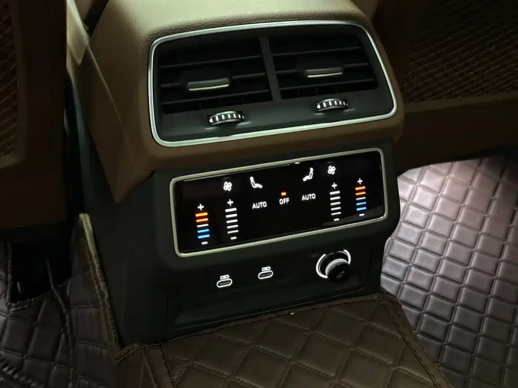 Audi A6L 2025 — фото 13