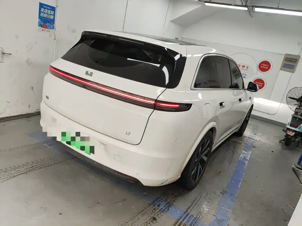 Li Auto Li L7 2023