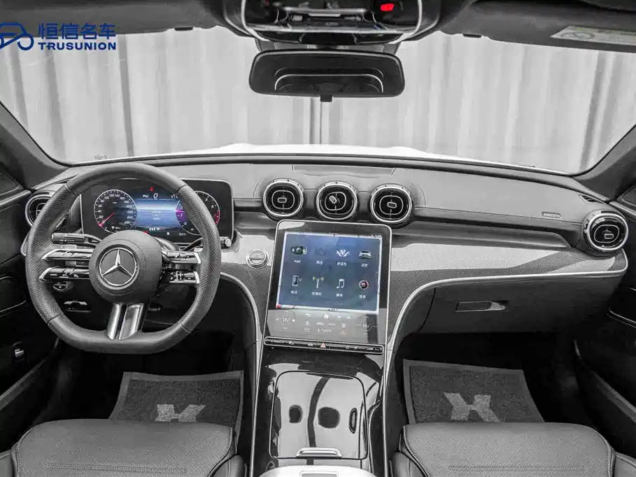 Mercedes-Benz C-Class 2023 — фото 13