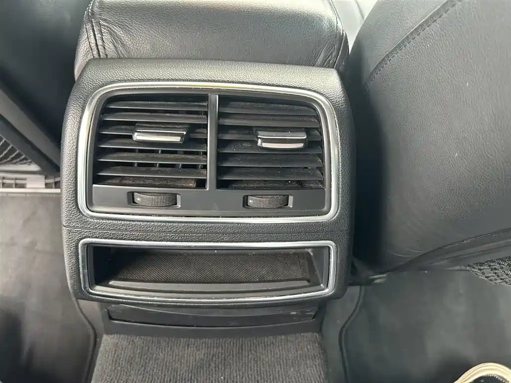 Audi A6L 2013 — фото 12