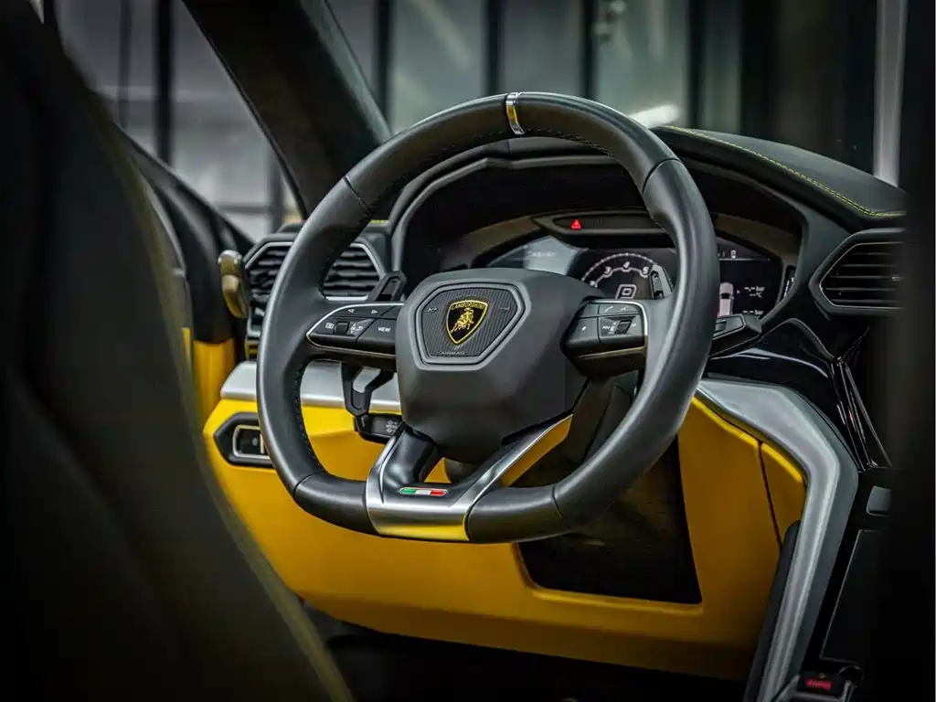 Lamborghini Urus 2022 — фото 10