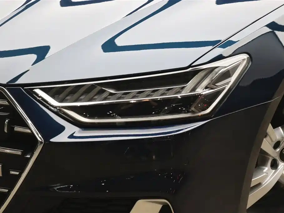 Audi A7L 2023 — фото 26