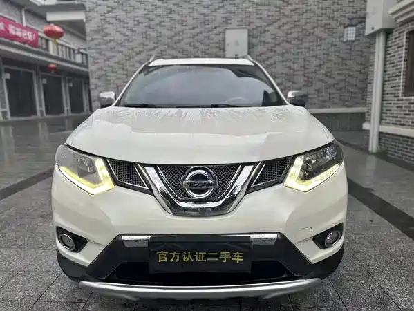 Nissan X-Trail 2015