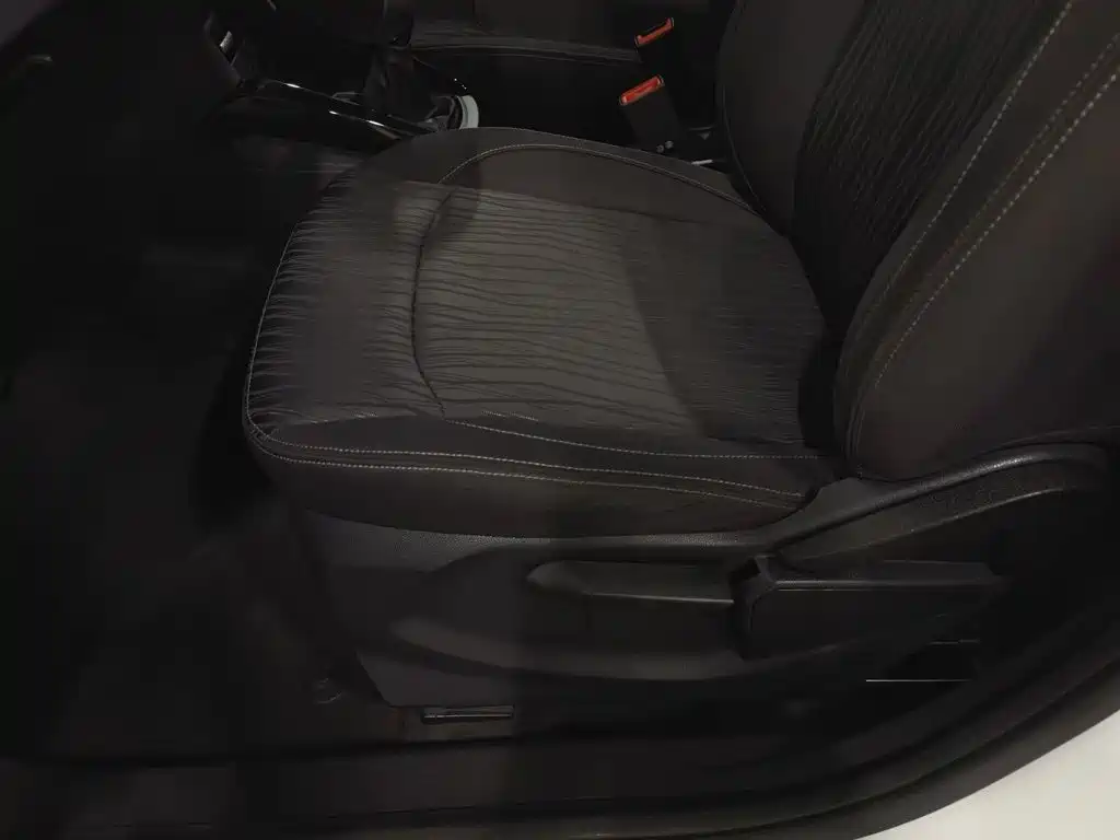 Ford Ecosport 2013 — фото 20