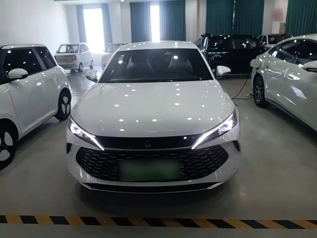BYD Qin L 2026 — фото 3
