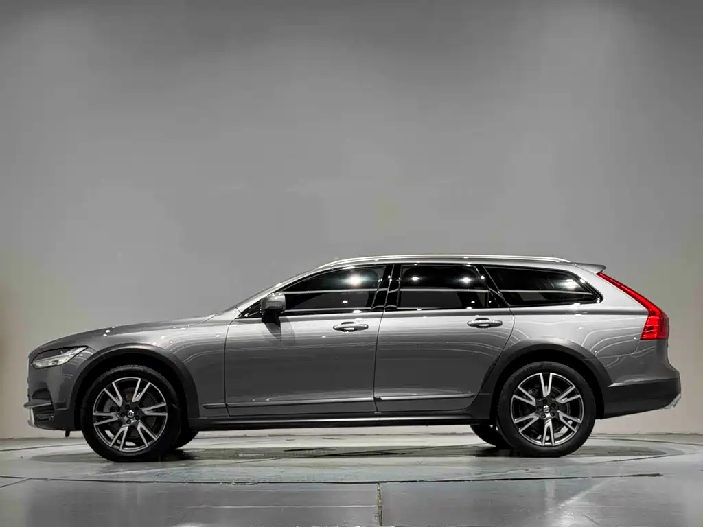 Volvo V90 2020 — фото 17