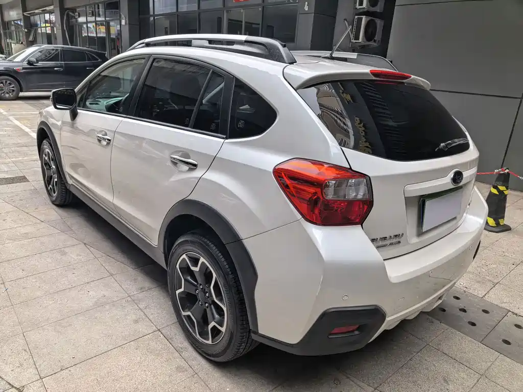 Subaru XV 2015 — фото 10