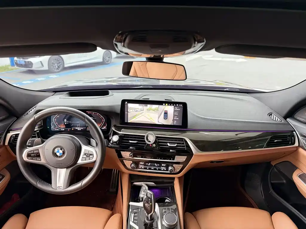 BMW 6 Series GT 2024 — фото 10