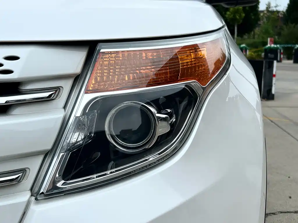 Ford Explorer 2015 — фото 19