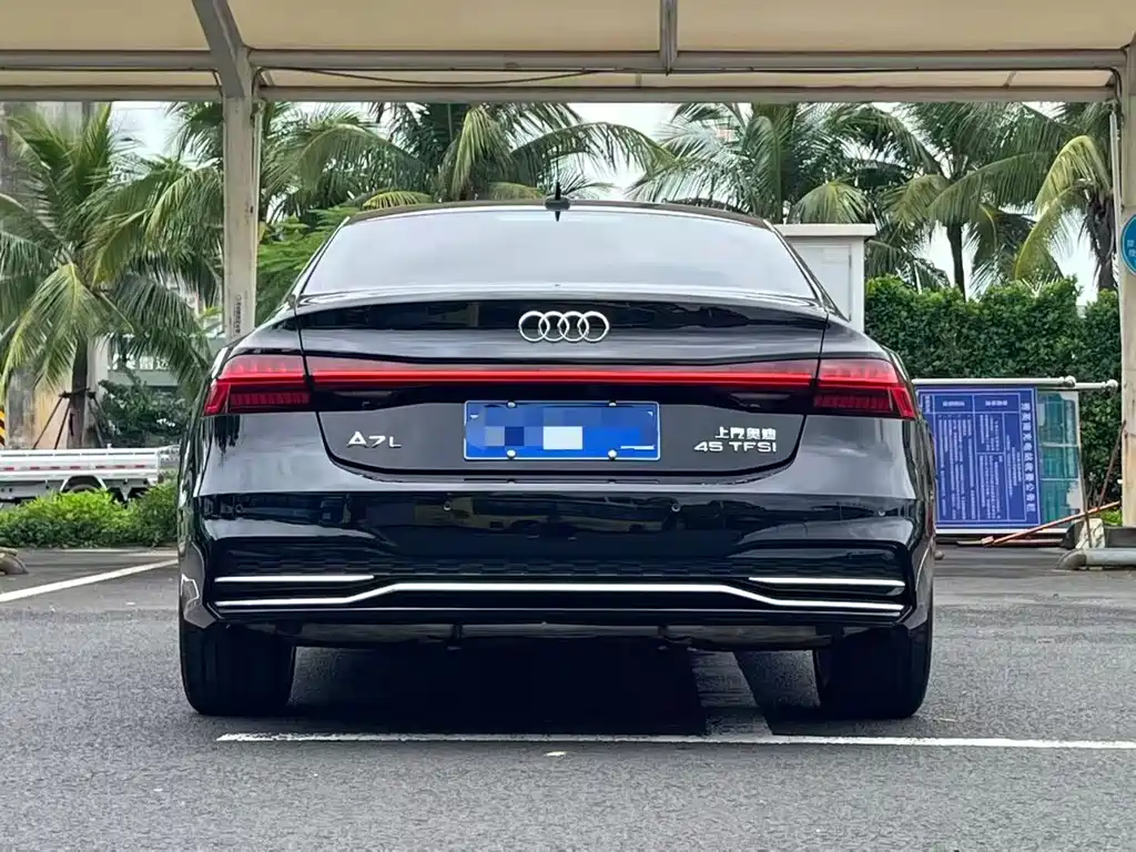 Audi A7L 2024 — фото 5