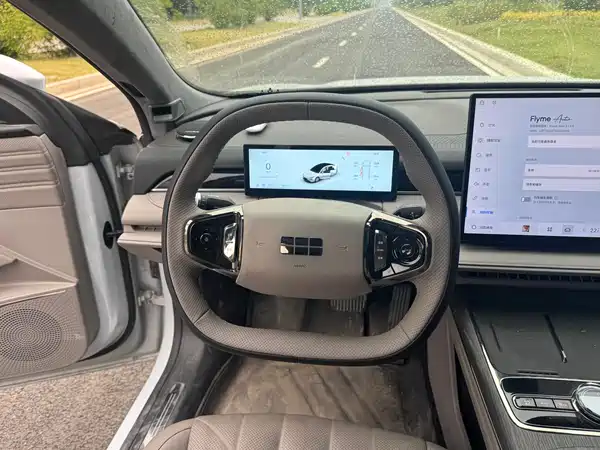 Geely Galaxy Starshine 8 2025
