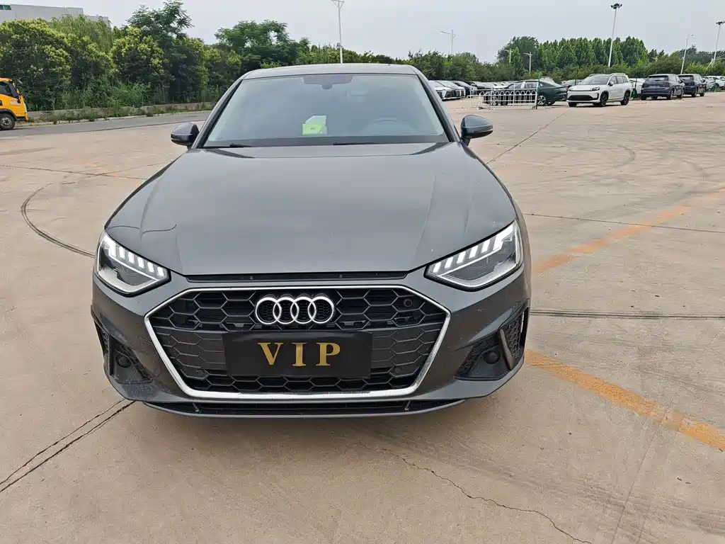 Audi A4L 2020 — фото 2