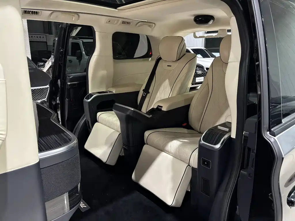 GAC Motor Trumpchi M8 2022 — фото 10