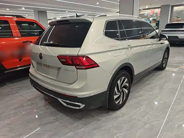 Volkswagen Tiguan L 2021