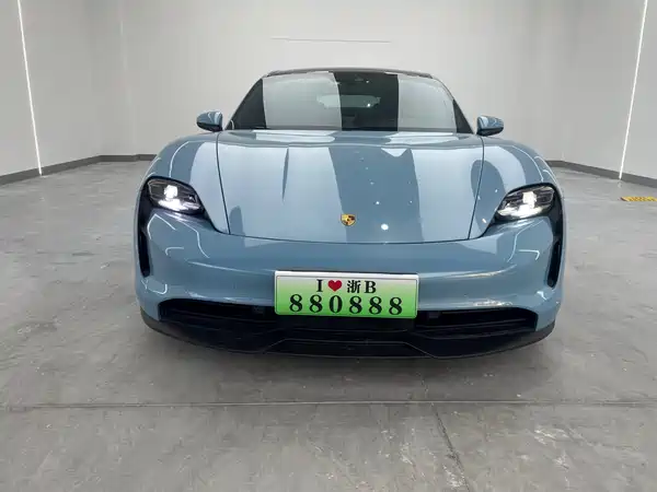 Porsche Taycan 2020
