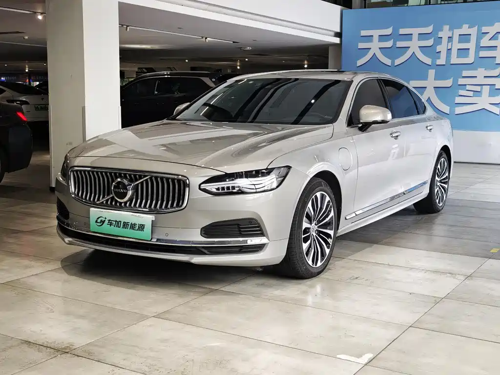 Volvo S90 PHEV 2023 — фото 1