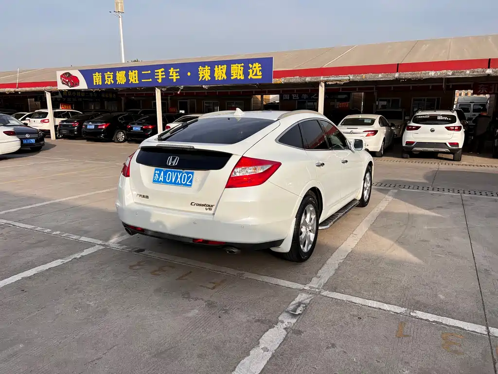 Honda Crosstour 2013 — фото 20