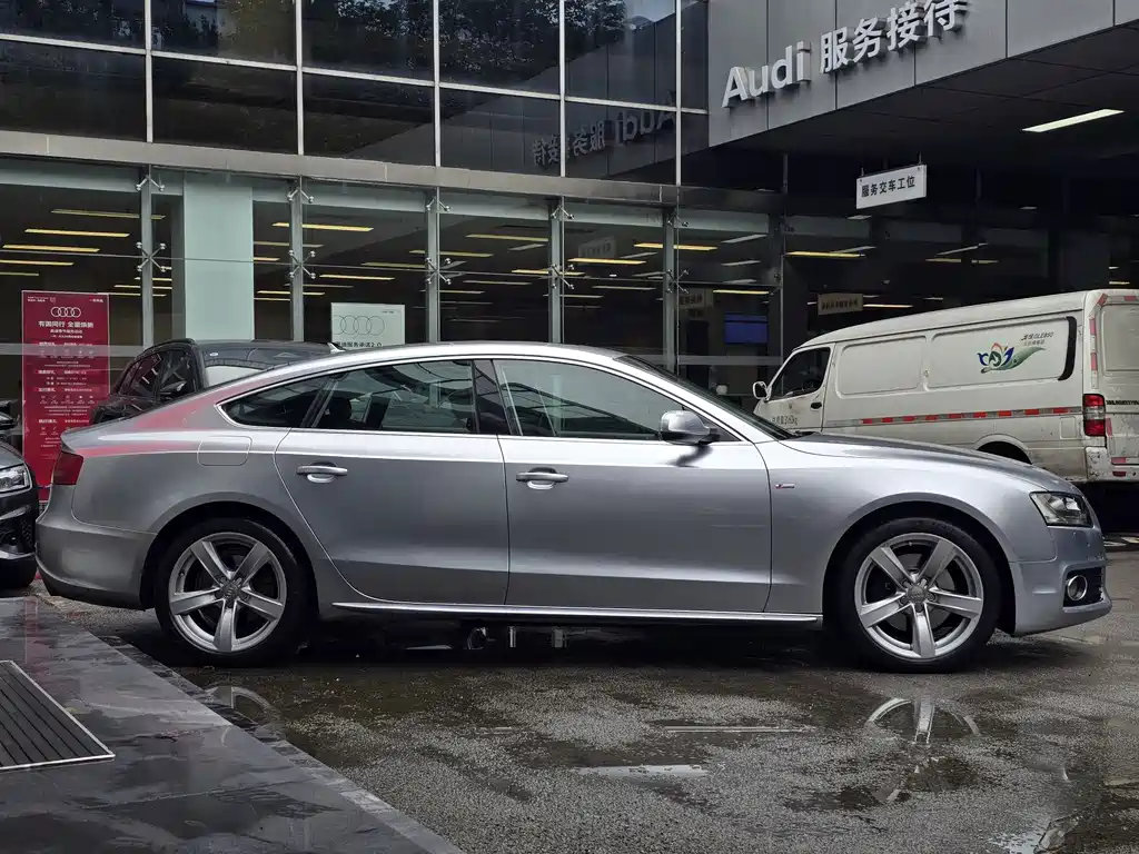 Audi A5 2010 — фото 5